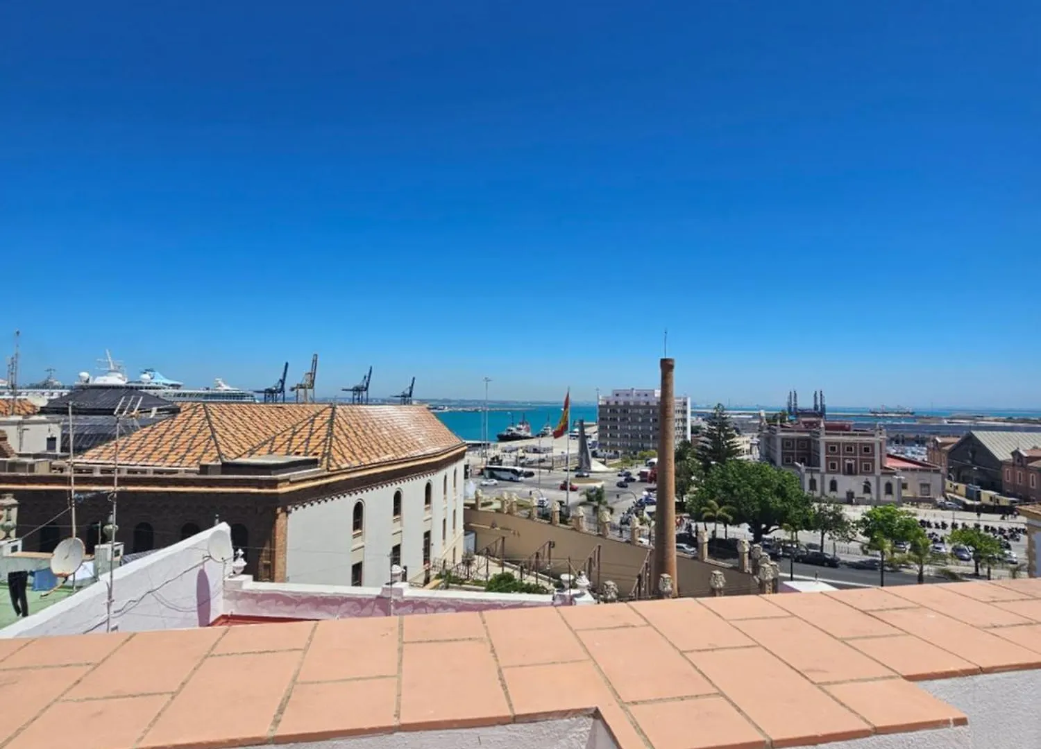 Apartamentos Plaza Santo Domingo Кадис Испания