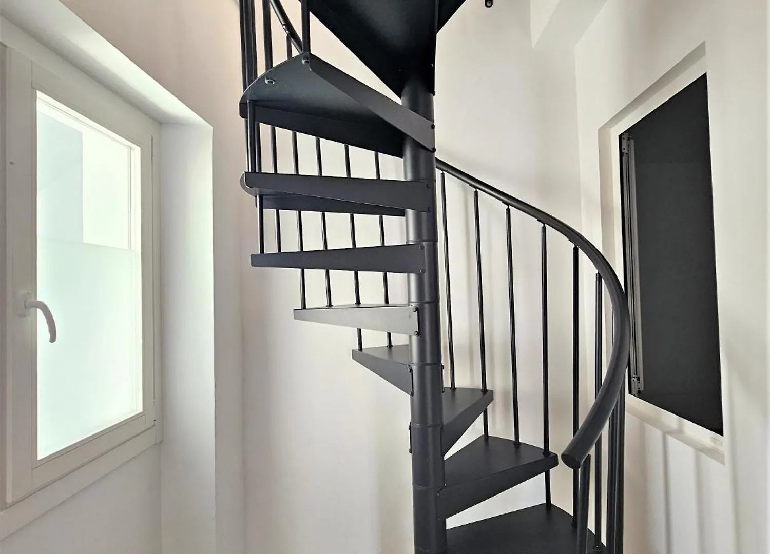 Apartamentos Plaza Santo Domingo Кадис