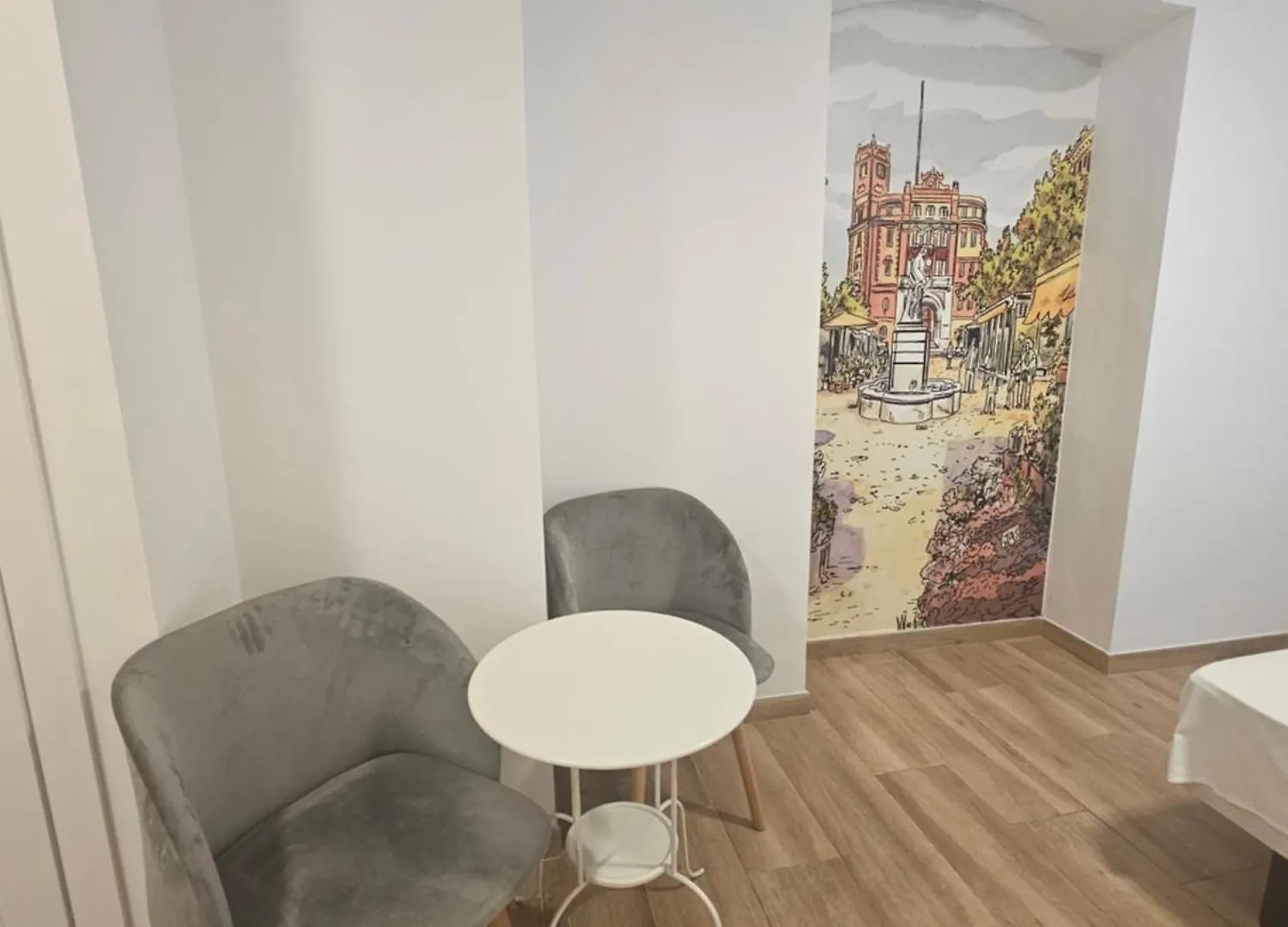 Apartamentos Plaza Santo Domingo Кадис Апартаменты